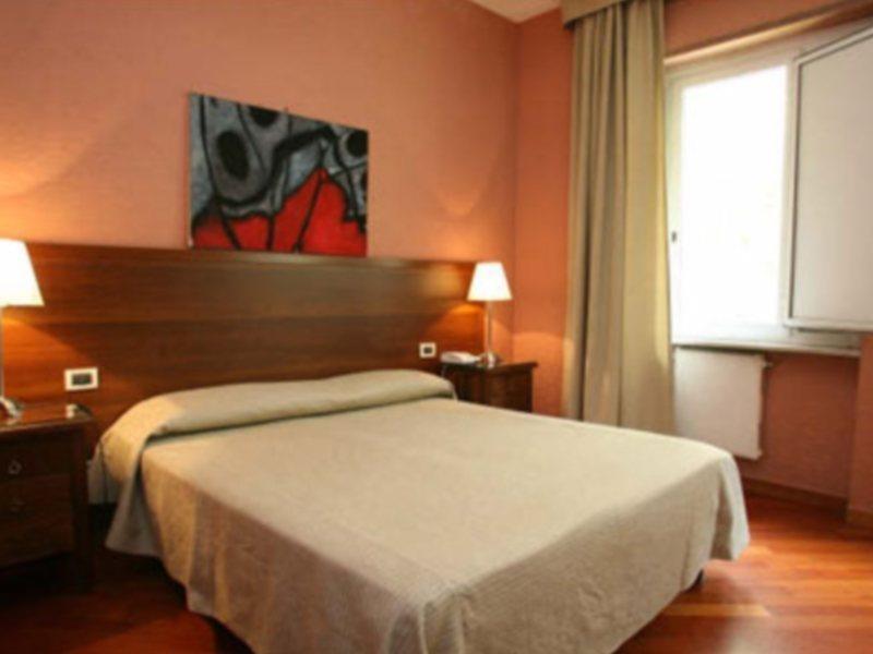 Hotel St. Moritz Roma Habitación foto